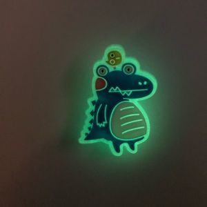 5/$10 Luminous crocodile crocs charm